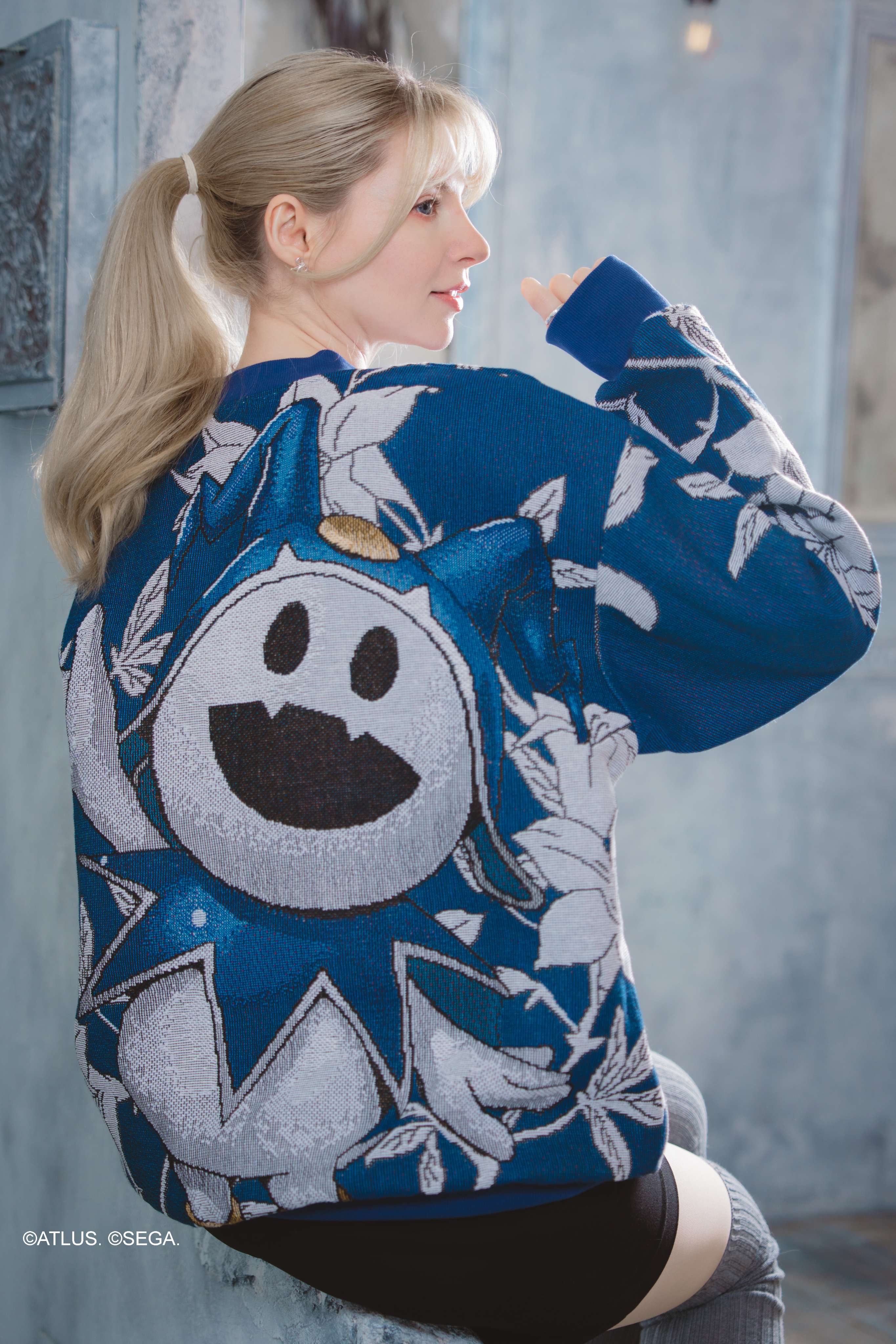 SMTV Jack Frost Woven Sweater – Apari