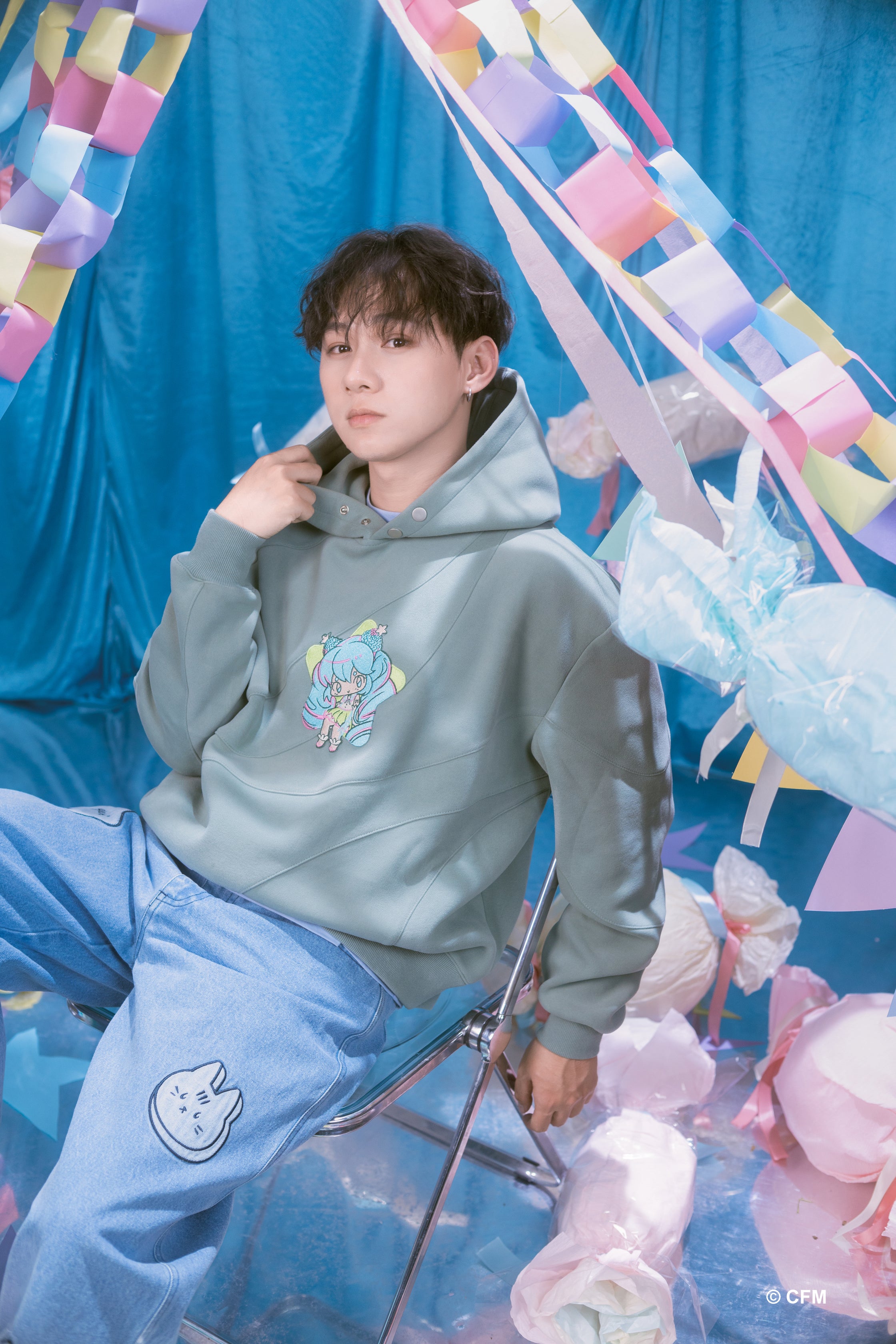 MIKU EXPO Candy Swirl Hoodie – Apari