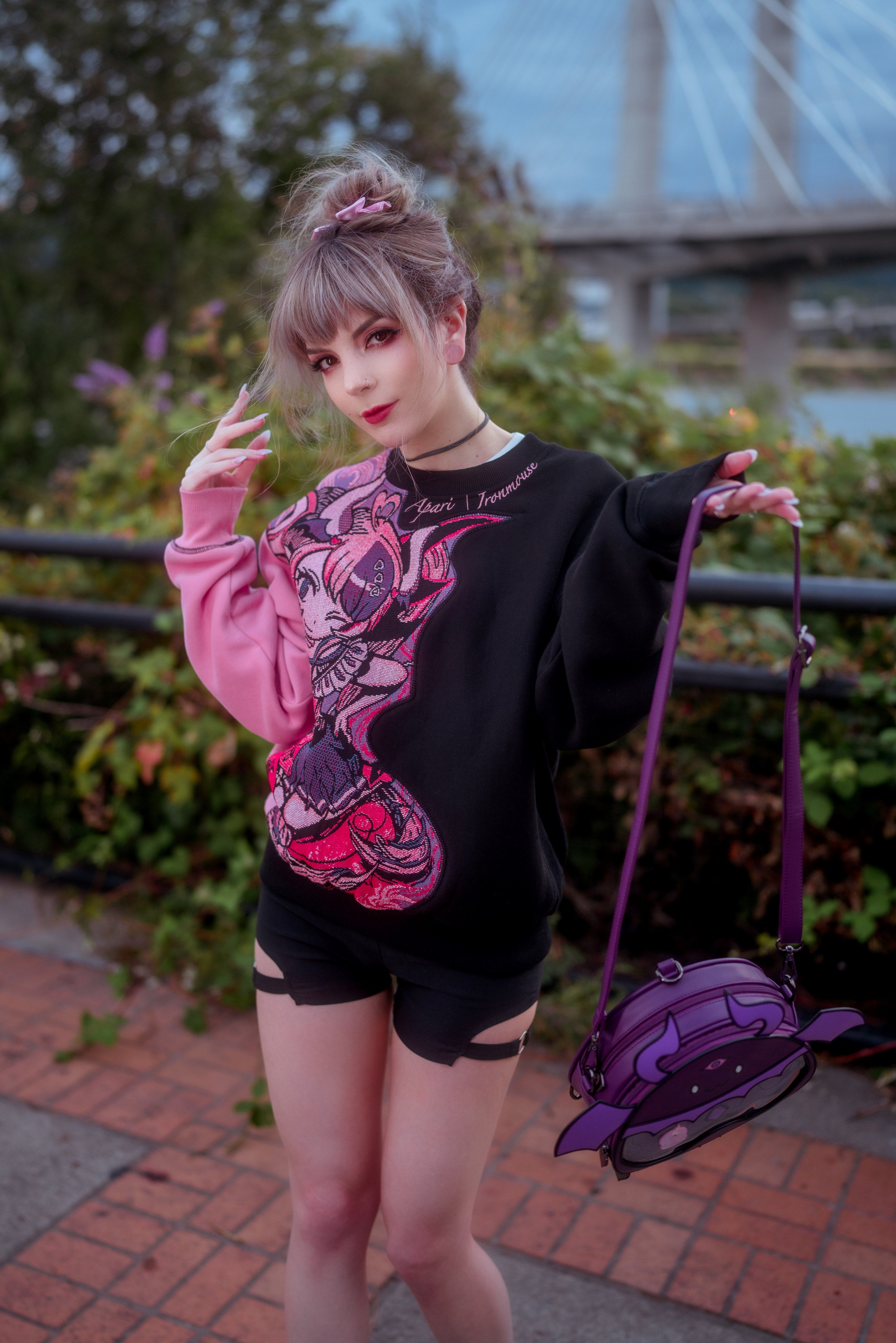 Ironmouse Woven Sweater – Apari