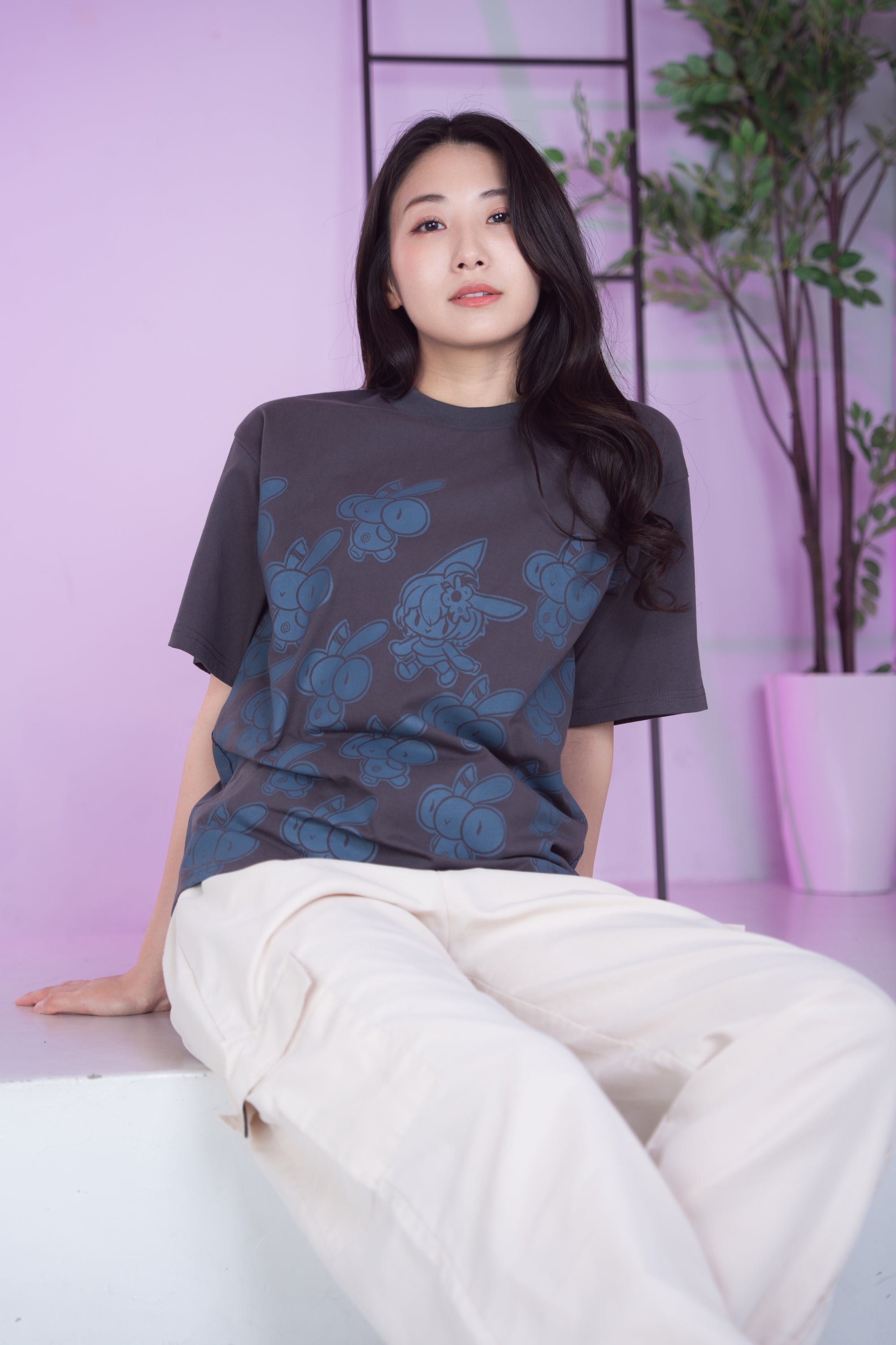 Michi Rise Up T-Shirt Charcoal